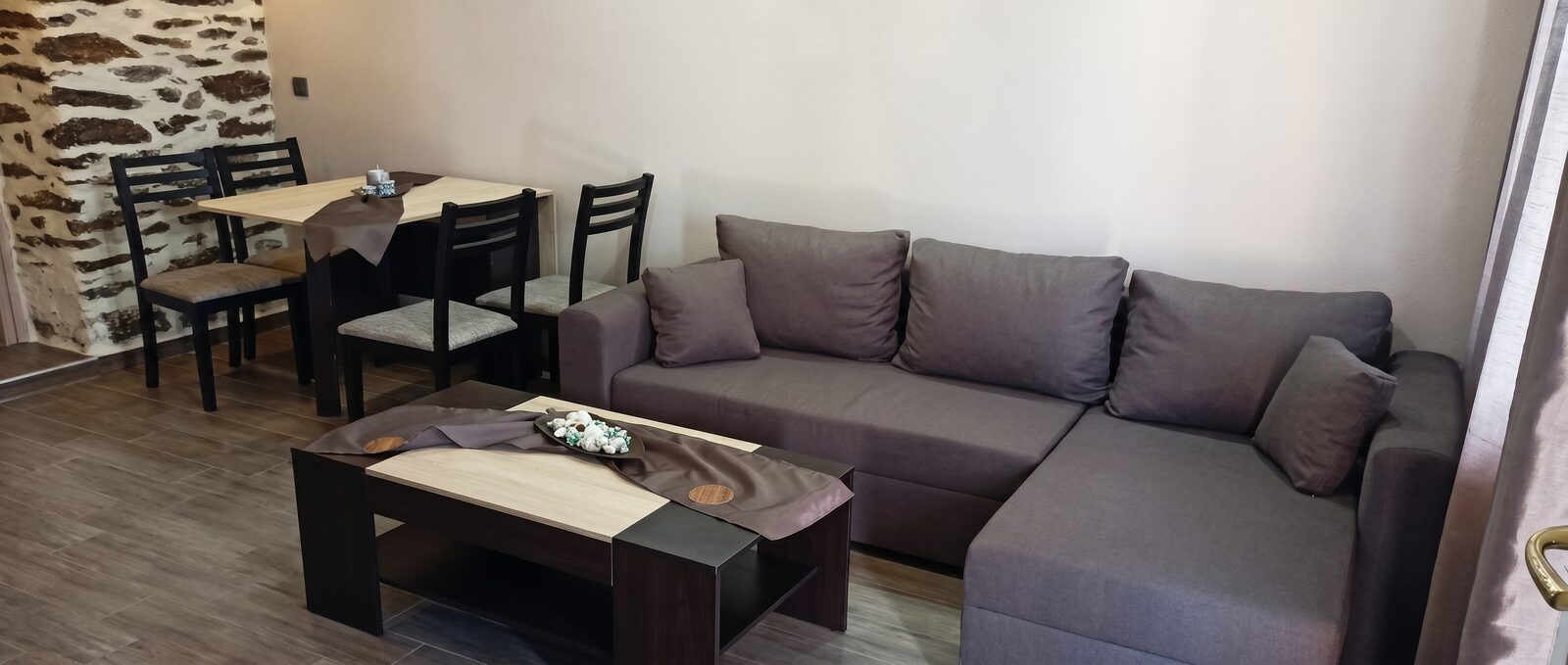 Living area detail